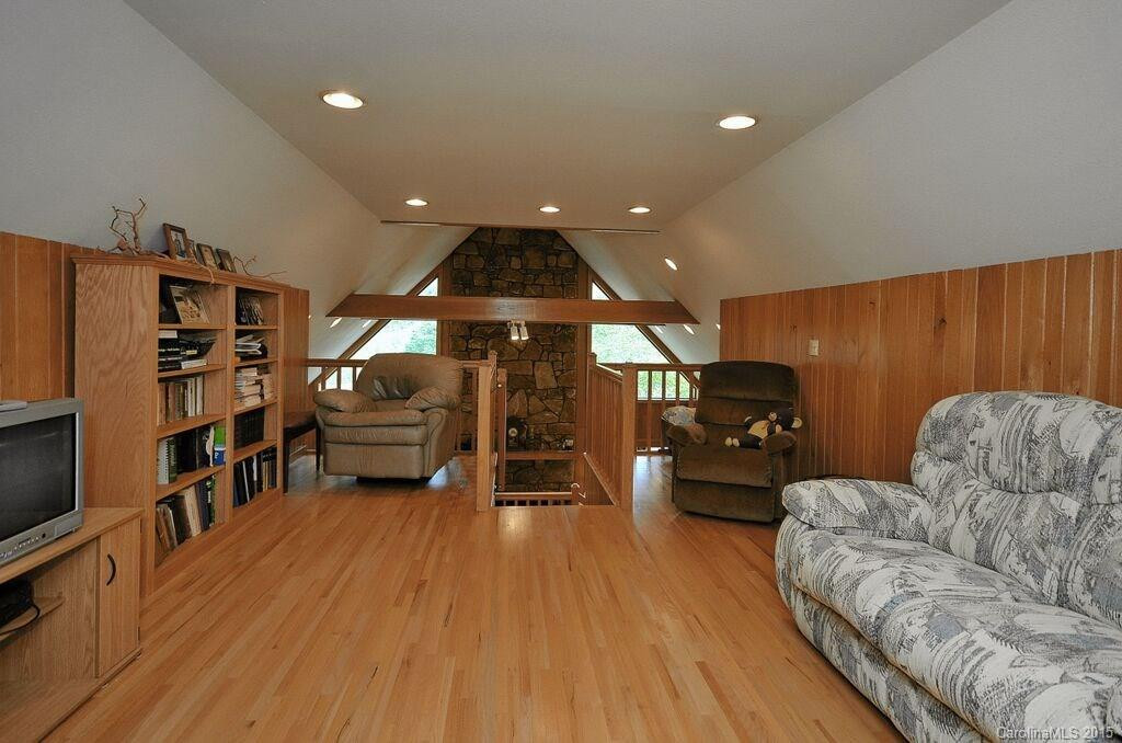 302 Peach Tree Road #302 - Photo 17