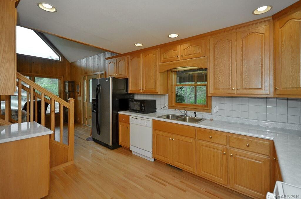 302 Peach Tree Road #302 - Photo 8