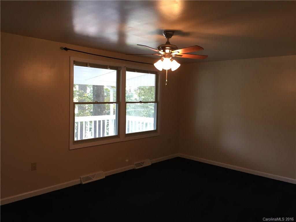 120 S. Hillside Street - Photo 3