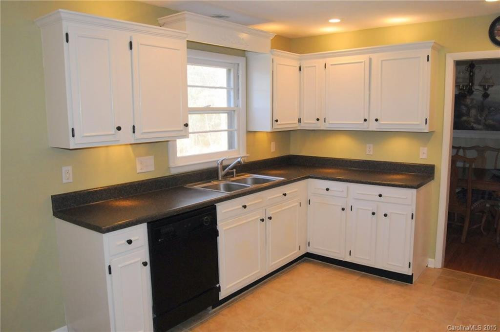 63 Tuttle Road - Photo 8
