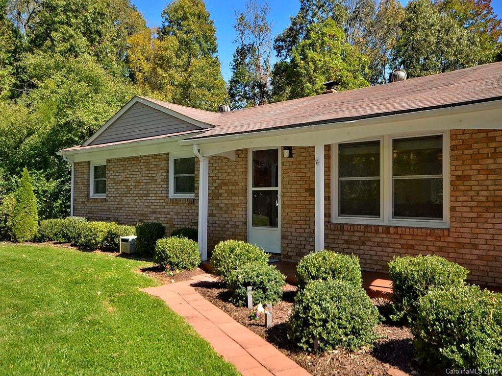 41 Pershing Road - Photo 2
