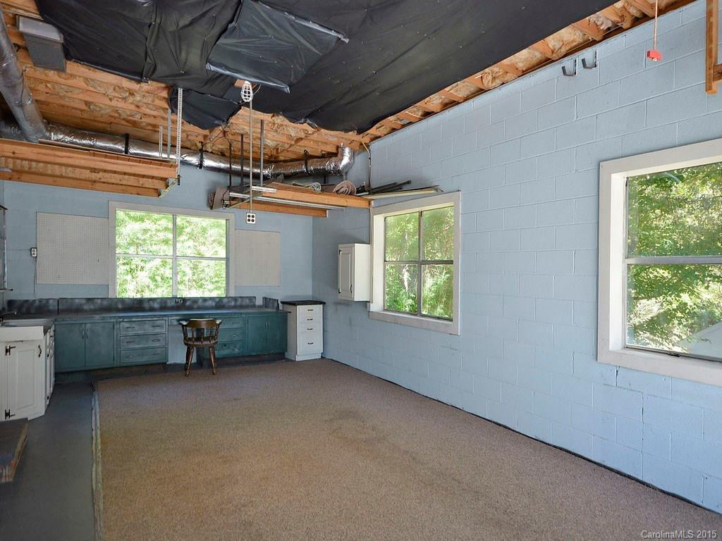 41 Pershing Road - Photo 20