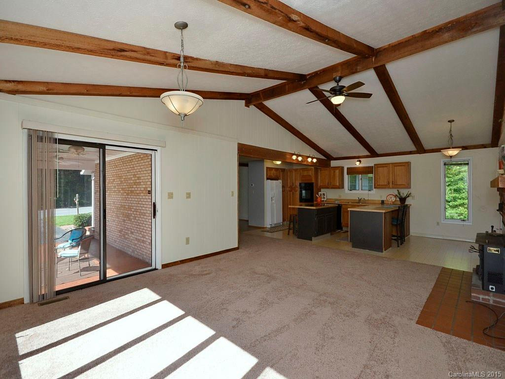 41 Pershing Road - Photo 9