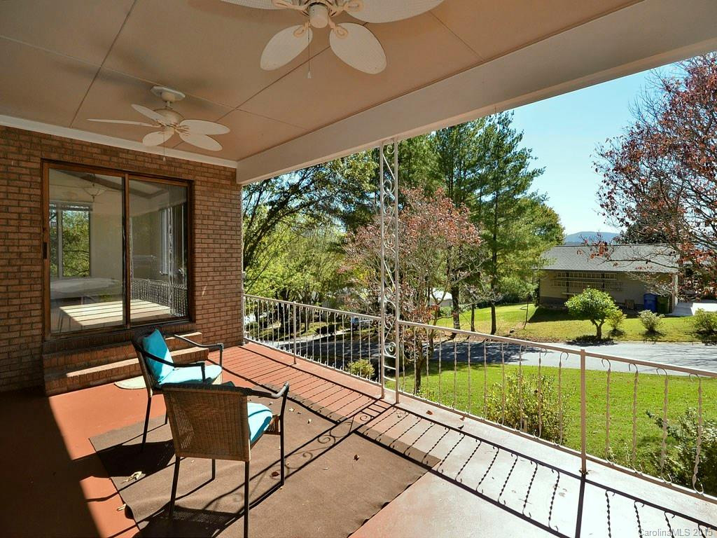 41 Pershing Road - Photo 10