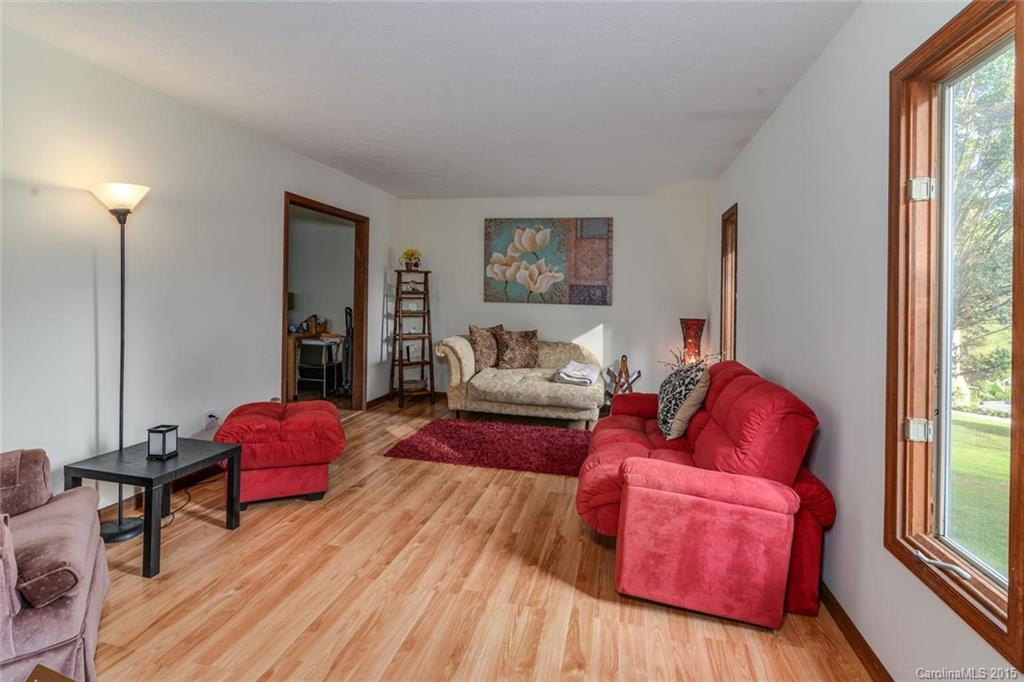 5 Daniel Drive - Photo 4