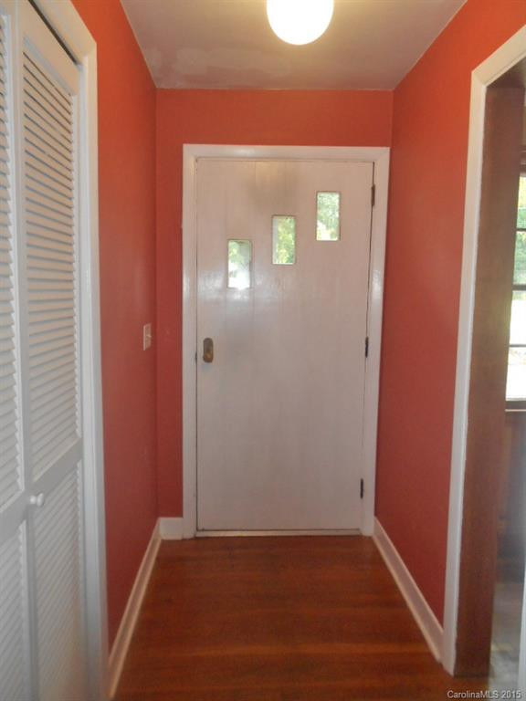 209 Thornbird Avenue - Photo 2