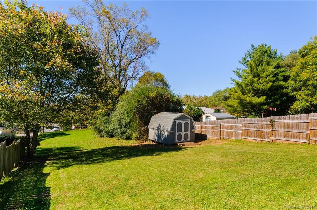 91 Unaka Avenue - Photo 14