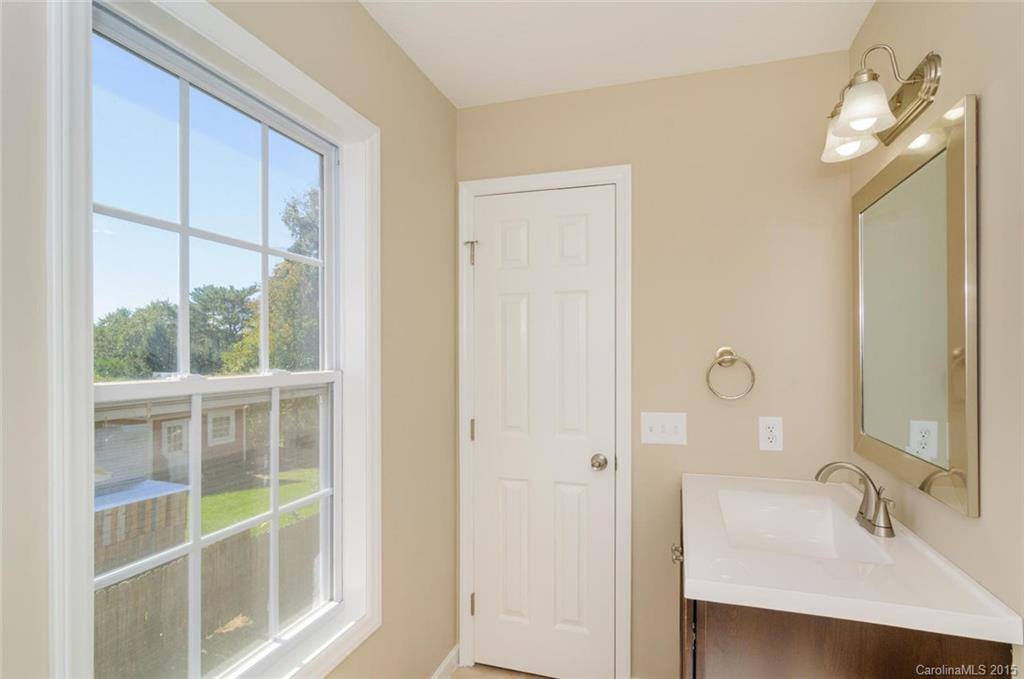 91 Unaka Avenue - Photo 16