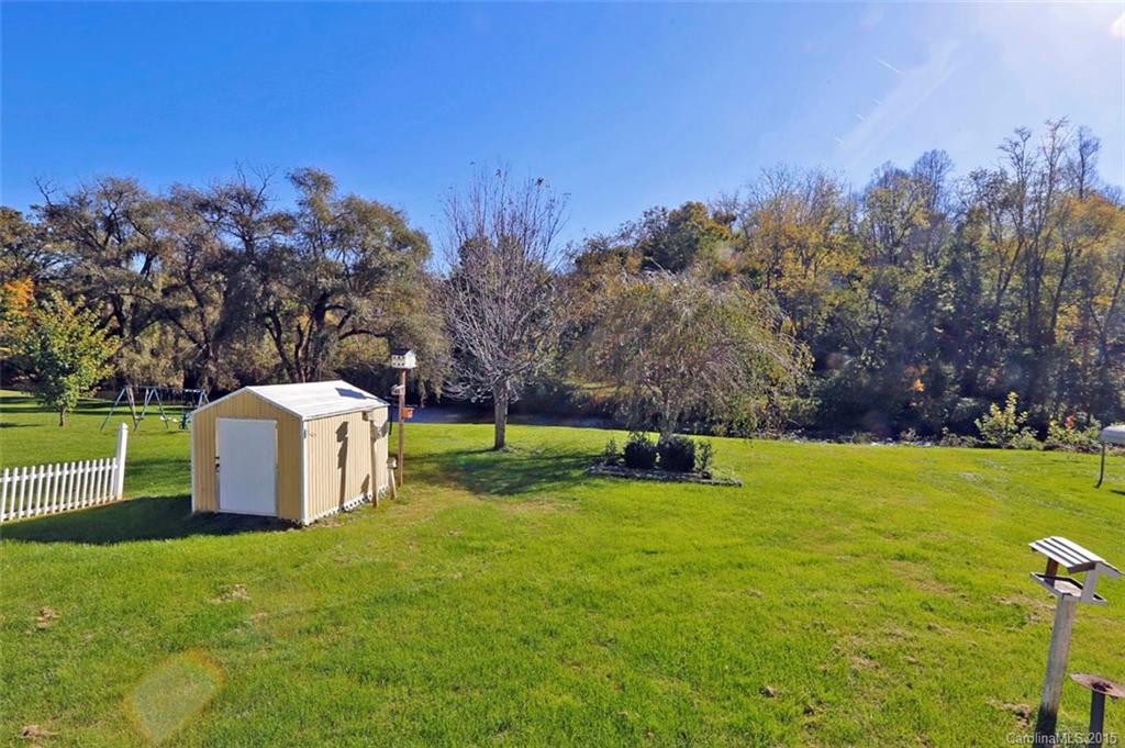 226 Max Thompson Road - Photo 11