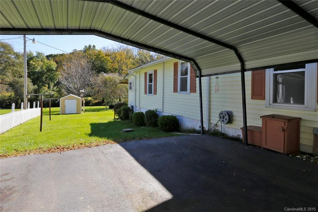 226 Max Thompson Road - Photo 16