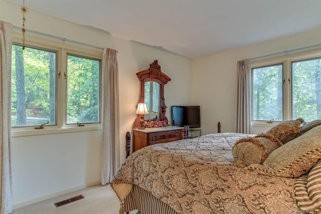 245 Beechwood Drive - Photo 18