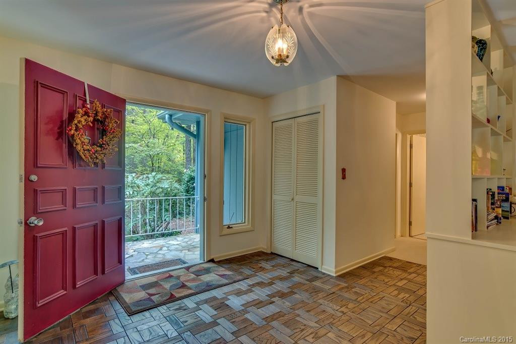 245 Beechwood Drive - Photo 4