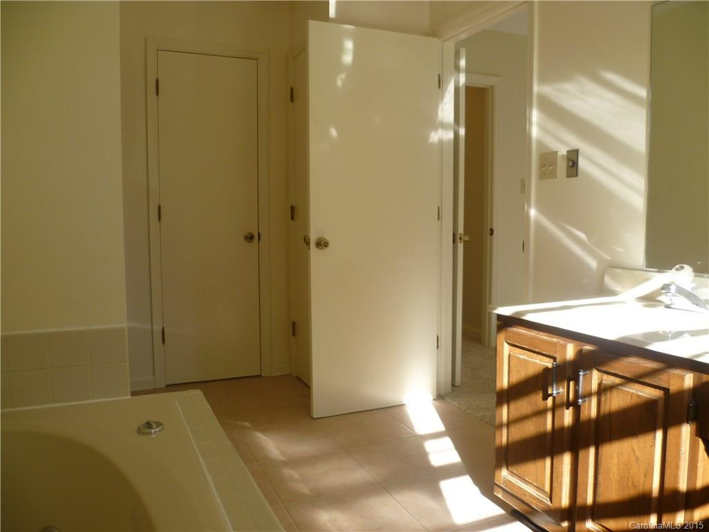 502 Parkway Vista Drive #502 - Photo 15
