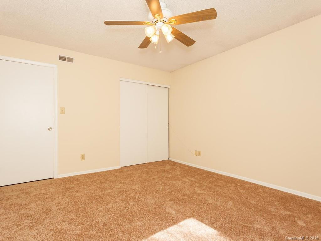 113 Wicklow Drive - Photo 11