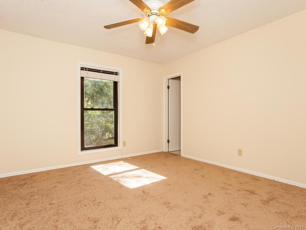 113 Wicklow Drive - Photo 10