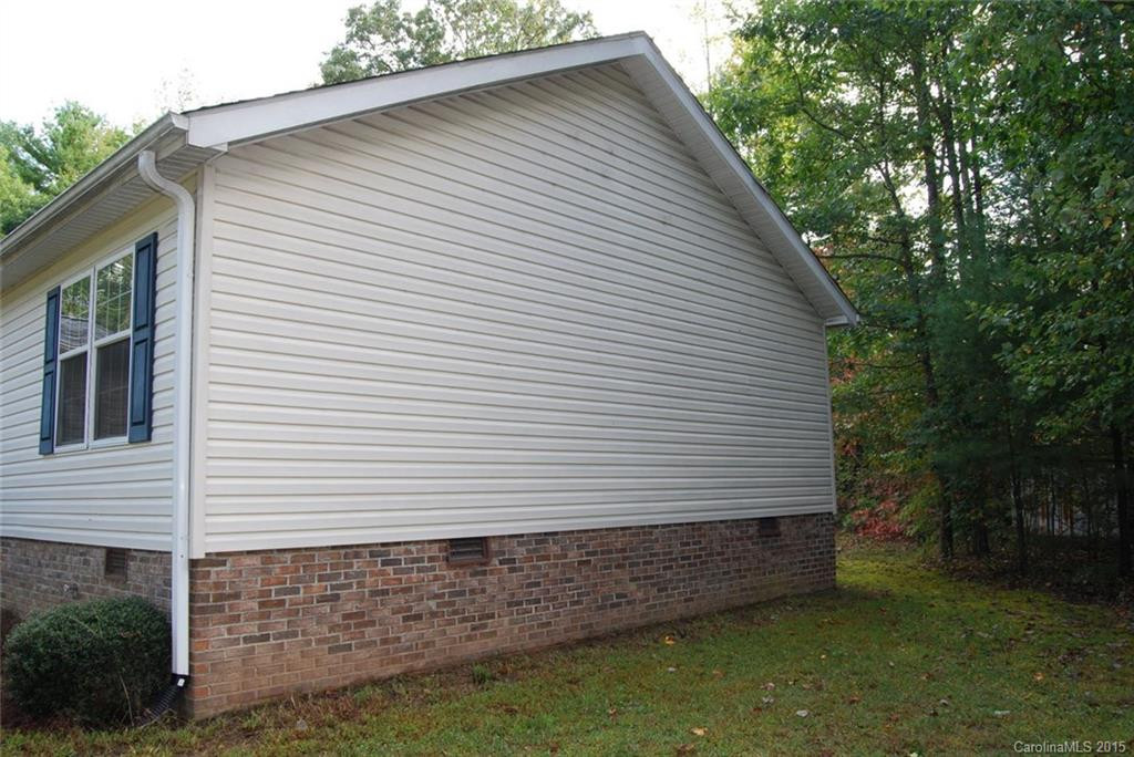 210 Corn Mountain Road - Photo 2