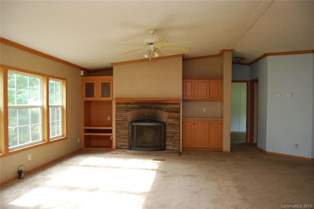 210 Corn Mountain Road - Photo 5