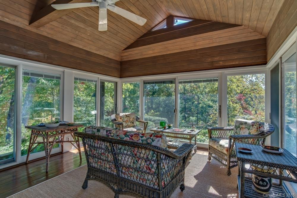 2540 Skyuka Road - Photo 11