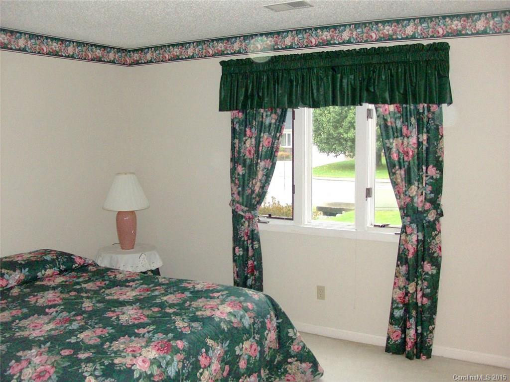 309 Dellford Court #28 - Photo 13