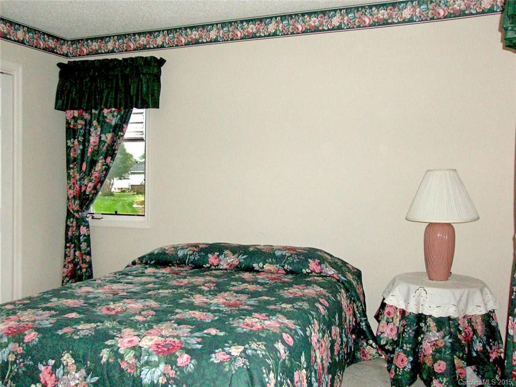 309 Dellford Court #28 - Photo 14