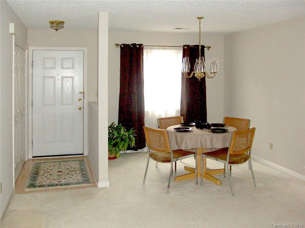309 Dellford Court #28 - Photo 4