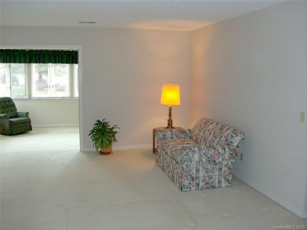 309 Dellford Court #28 - Photo 5
