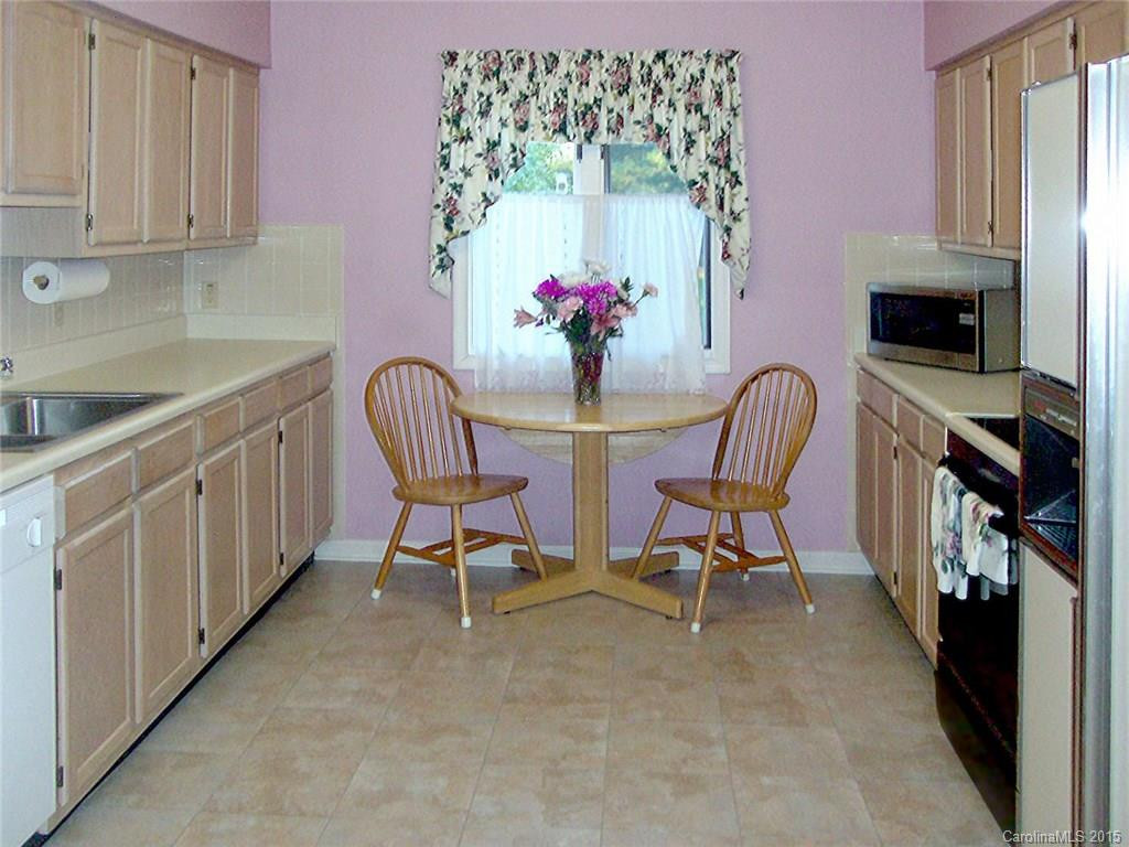 309 Dellford Court #28 - Photo 6