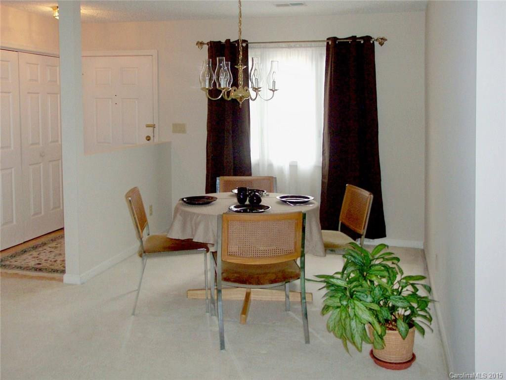 309 Dellford Court #28 - Photo 8
