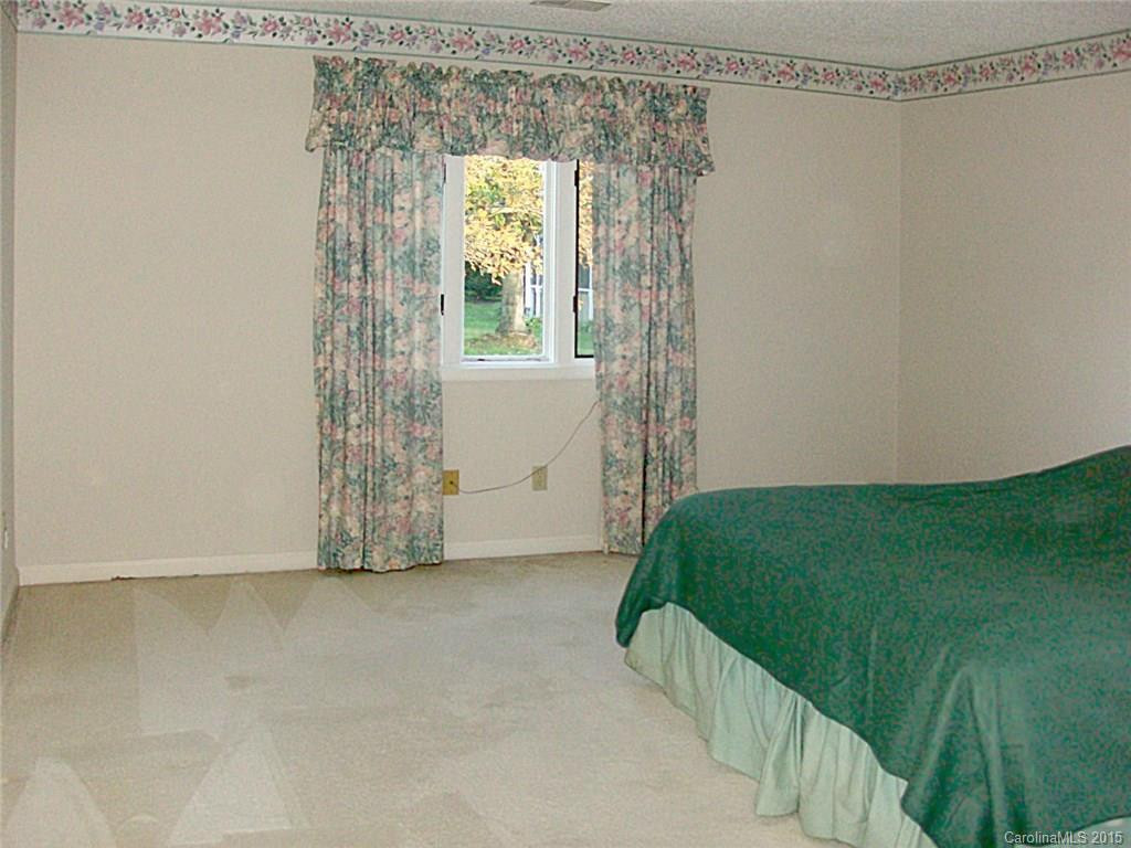 309 Dellford Court #28 - Photo 9