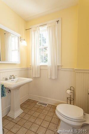 35 Hillside Street - Photo 16
