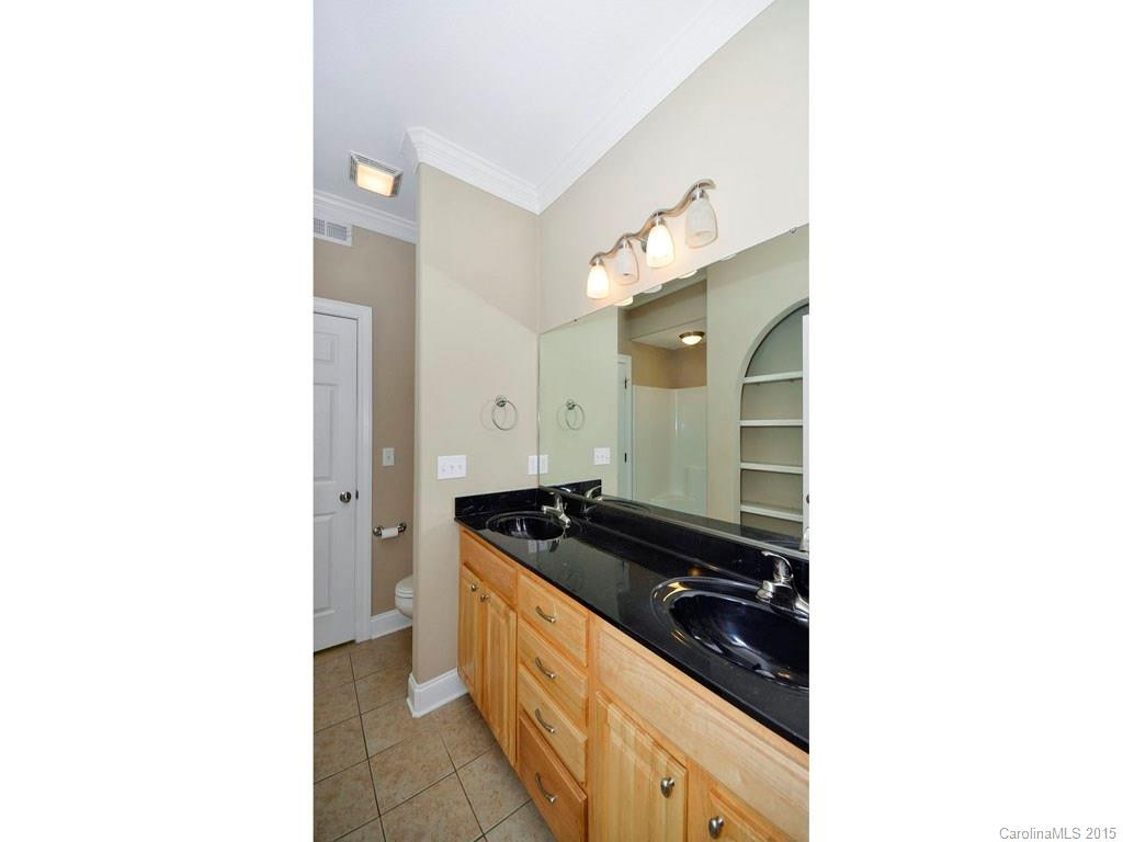 847 West Pointe Drive #39 - Photo 7
