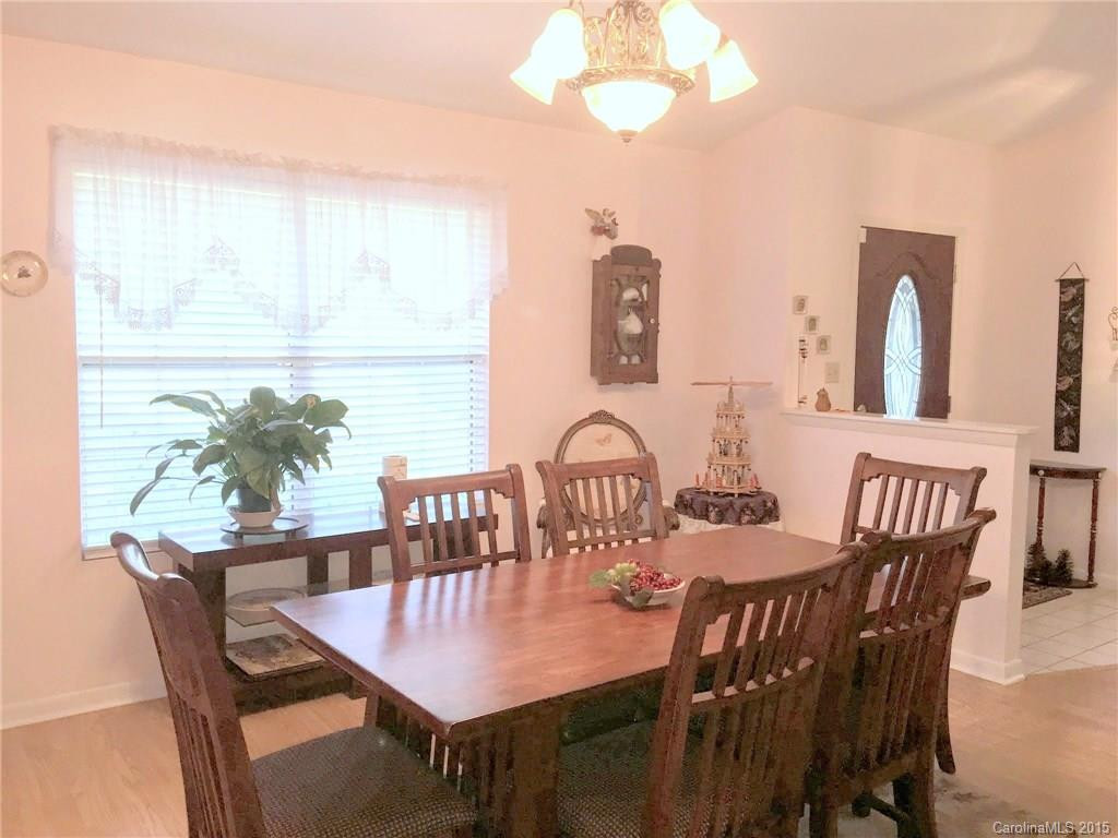 108 Springside Drive - Photo 9