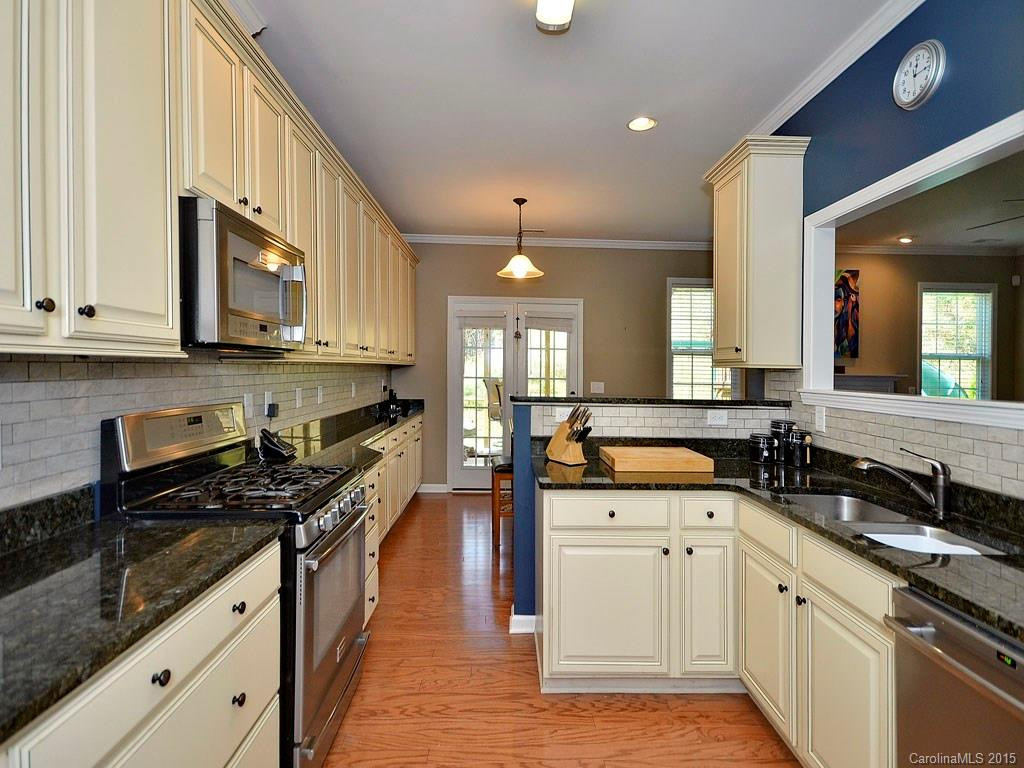 17 Stonebury Drive - Photo 7