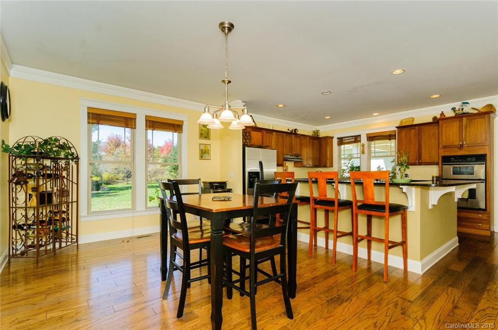 1676 Olmsted Drive - Photo 10
