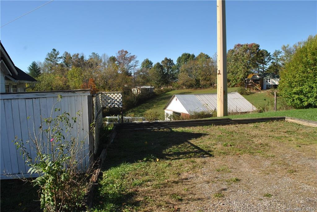 835 Allen Farm Road - Photo 16