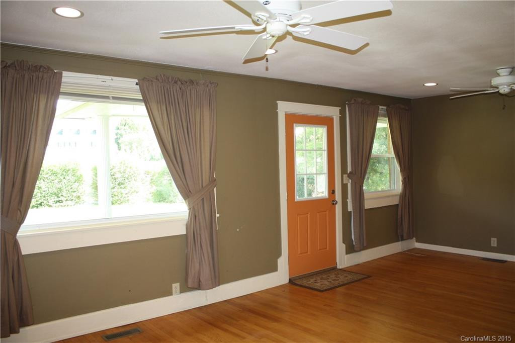 382 Lower Grassy Branc Road - Photo 3