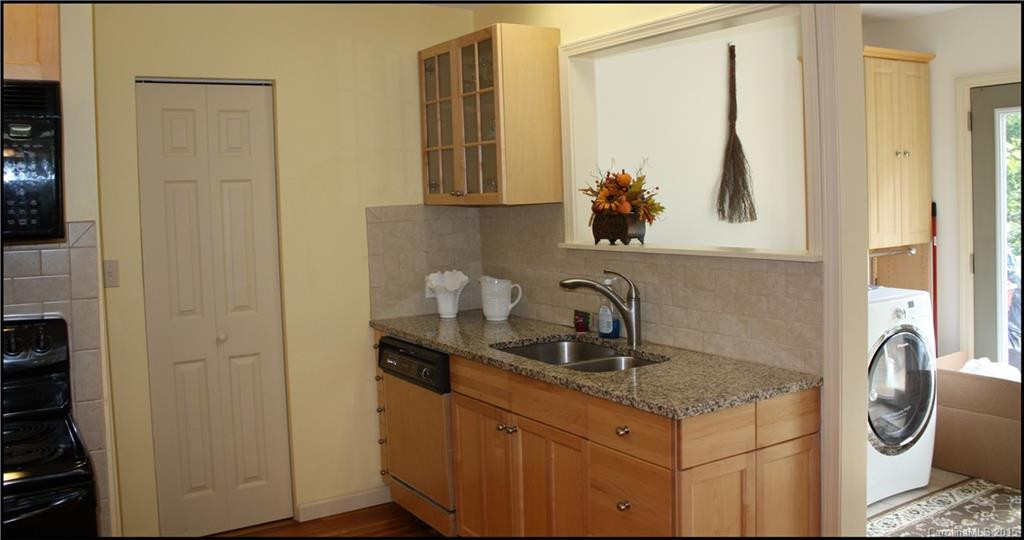 382 Lower Grassy Branc Road - Photo 8