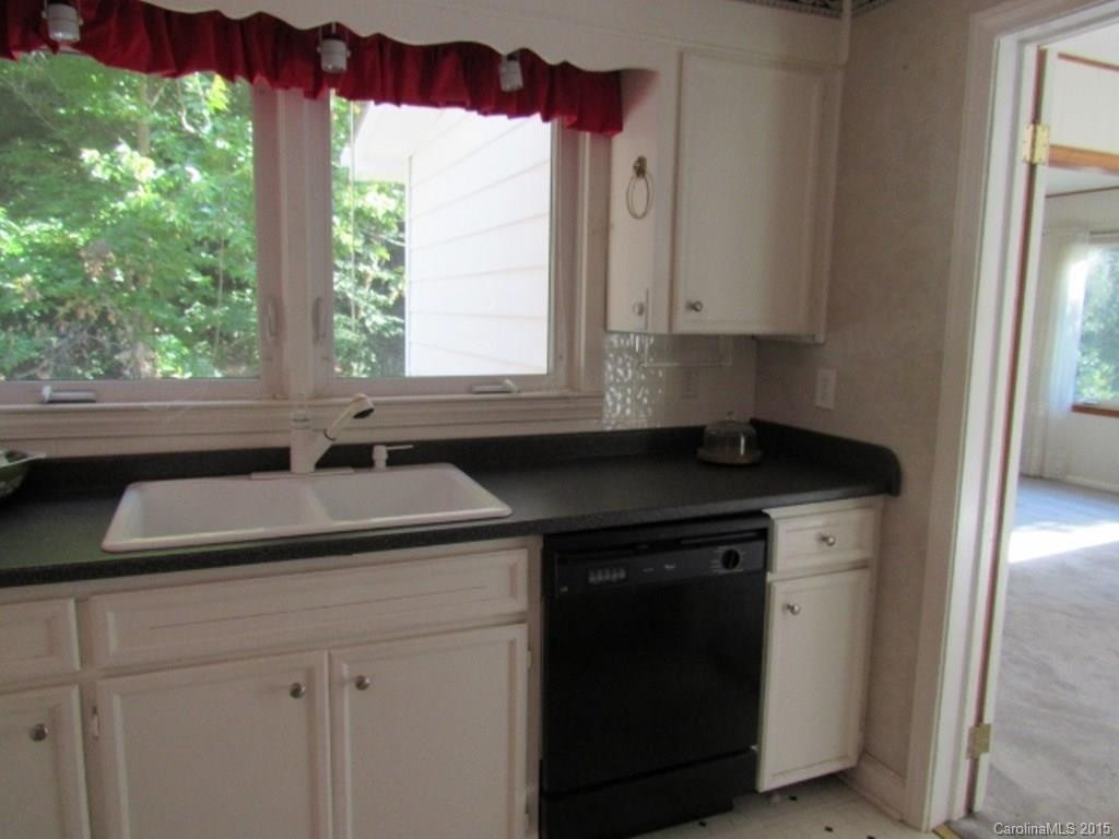 2211 Hardscrabble Road - Photo 16