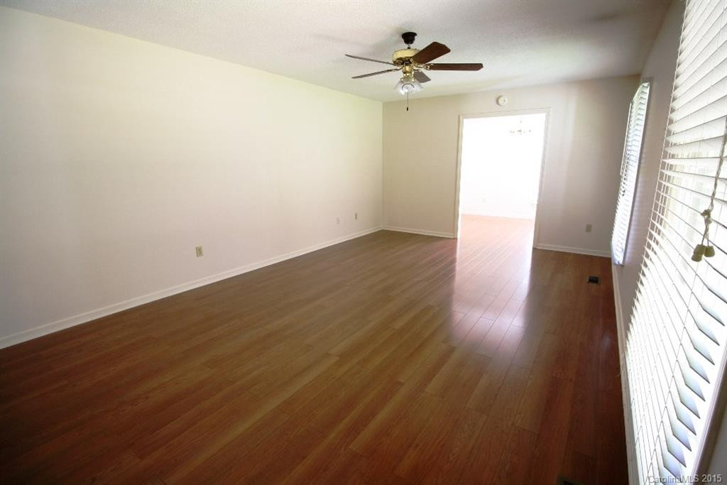 328 Melody Lane - Photo 3