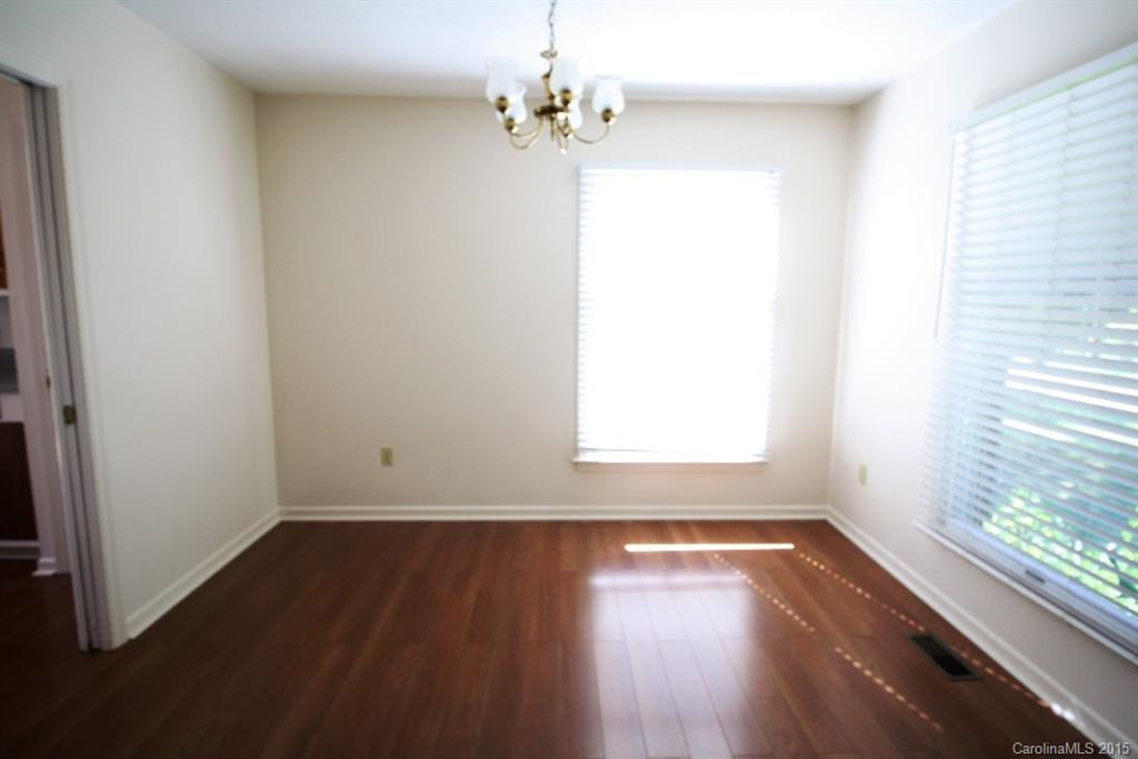 328 Melody Lane - Photo 5