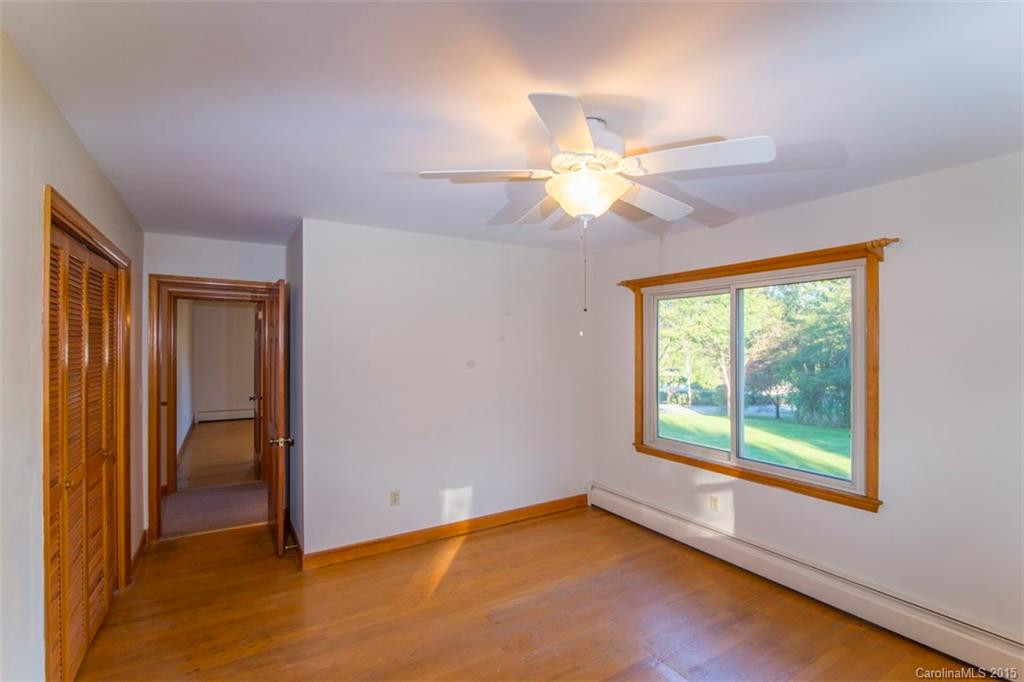 82 Henson Drive - Photo 11