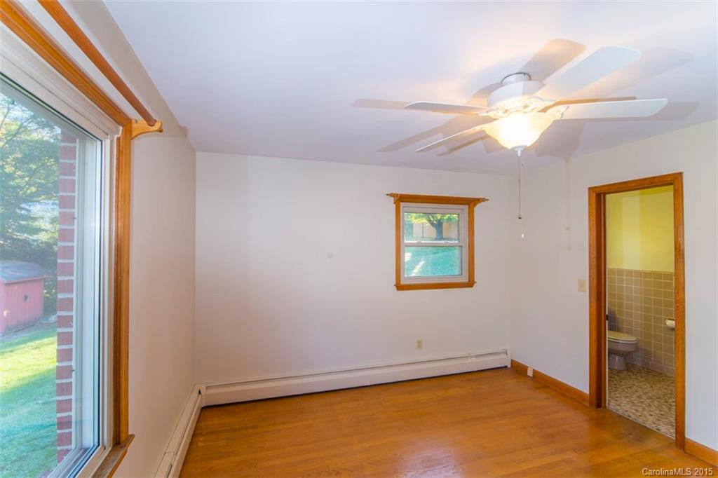 82 Henson Drive - Photo 12