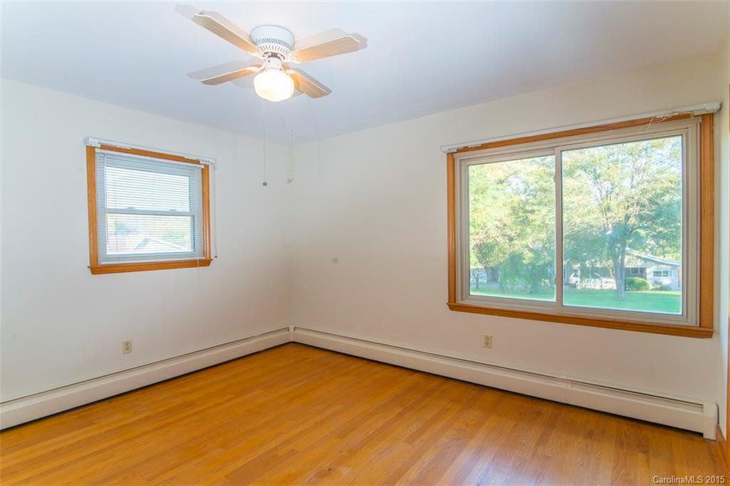 82 Henson Drive - Photo 14