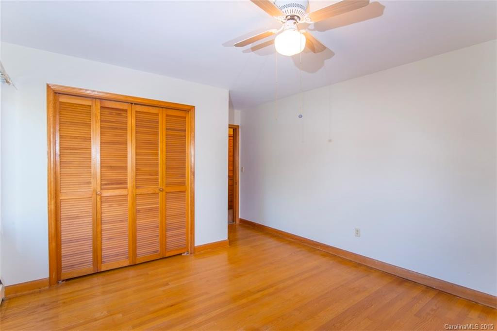 82 Henson Drive - Photo 15