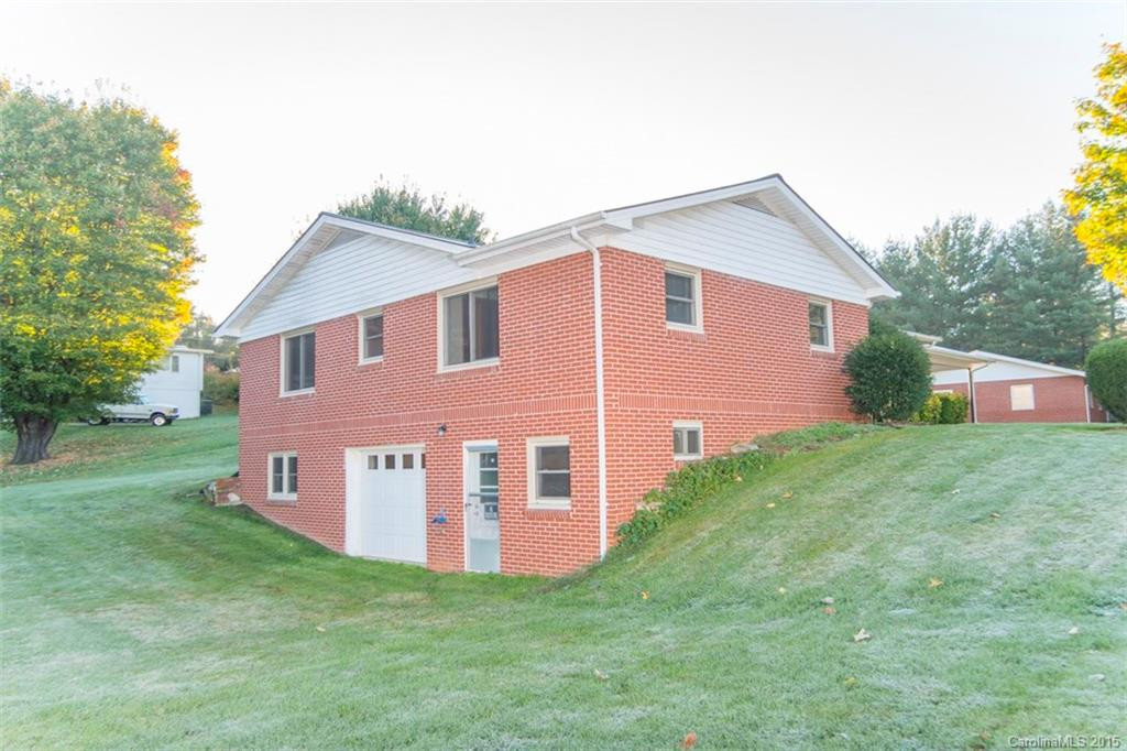 82 Henson Drive - Photo 3