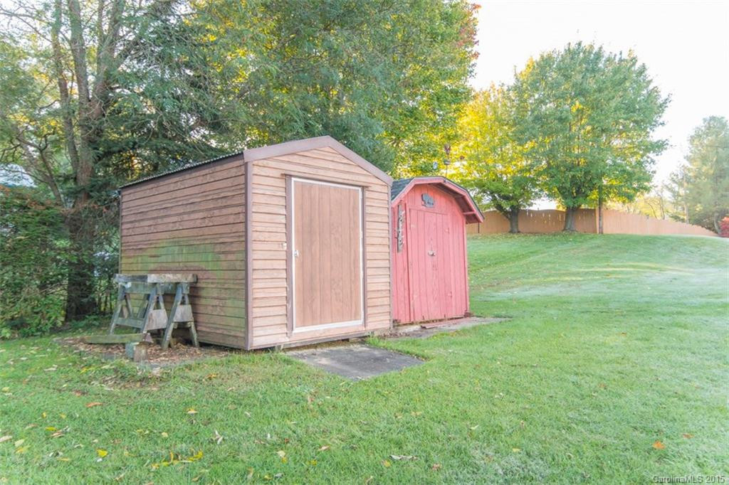82 Henson Drive - Photo 24