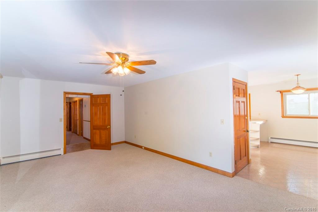 82 Henson Drive - Photo 7