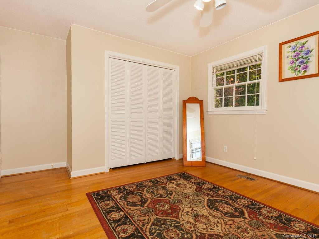 147 Echo Drive - Photo 13