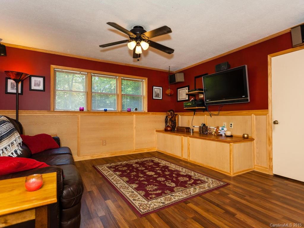 147 Echo Drive - Photo 18