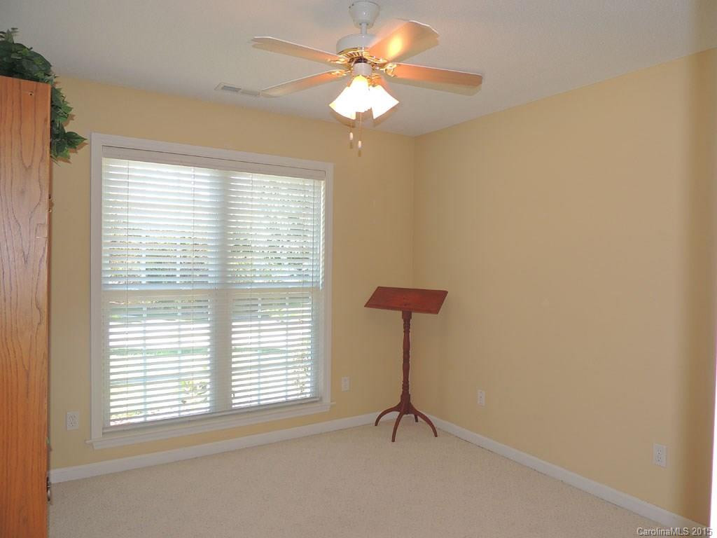 112 Forest Berry Road - Photo 11